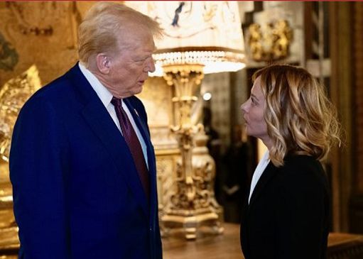 trump-meloni-mi-ha-implorato-di-fare-foto-mi-ha-fatto-pena