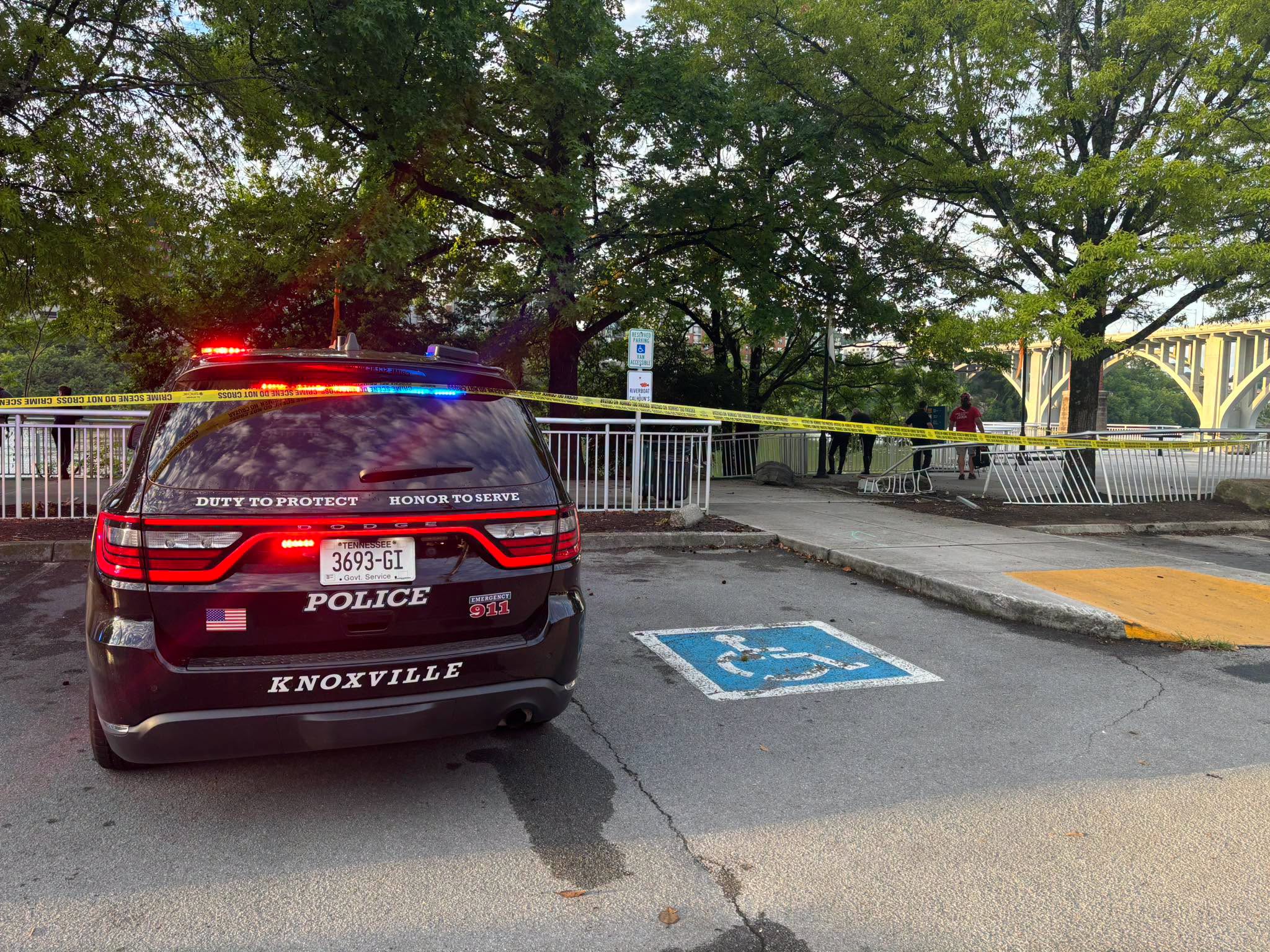 Elderly man dies after crashing into the Tennessee River in Knoxville