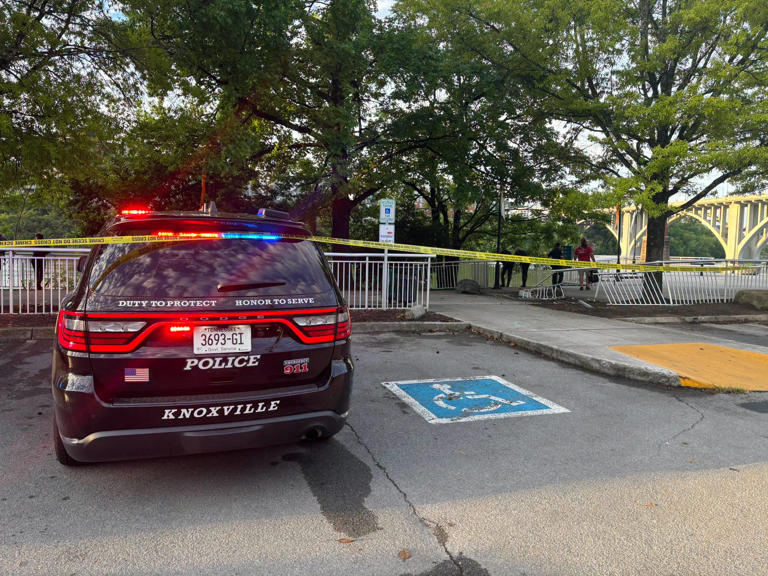 Elderly man dies after crashing into the Tennessee River in Knoxville