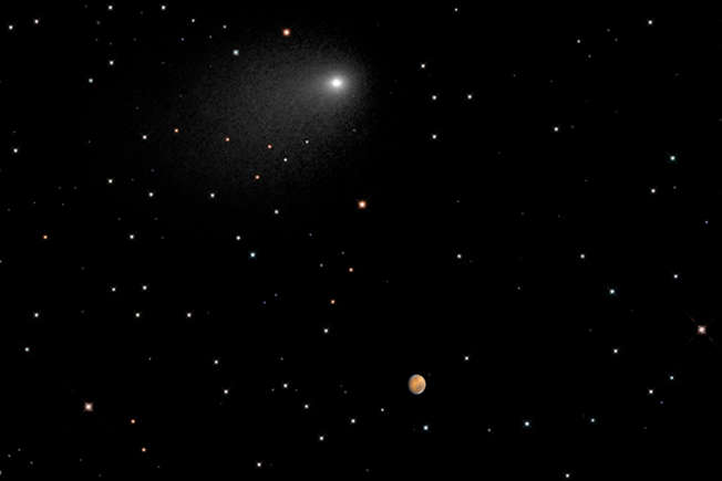 The passage of a comet near Mars
