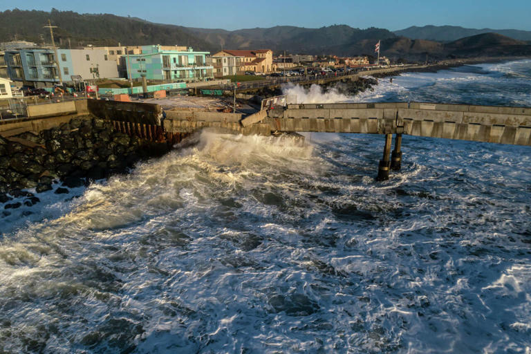 Bay Area woman survives 7 minutes in Pacifica surf after sneaker waves ...