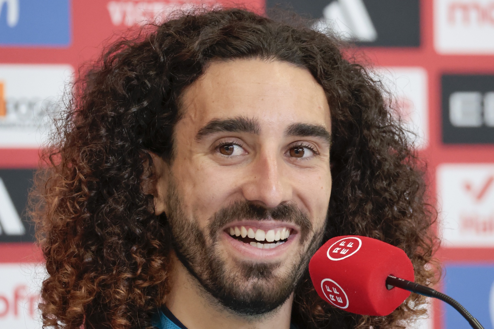 Cucurella y los derechos de imagen de una estrella