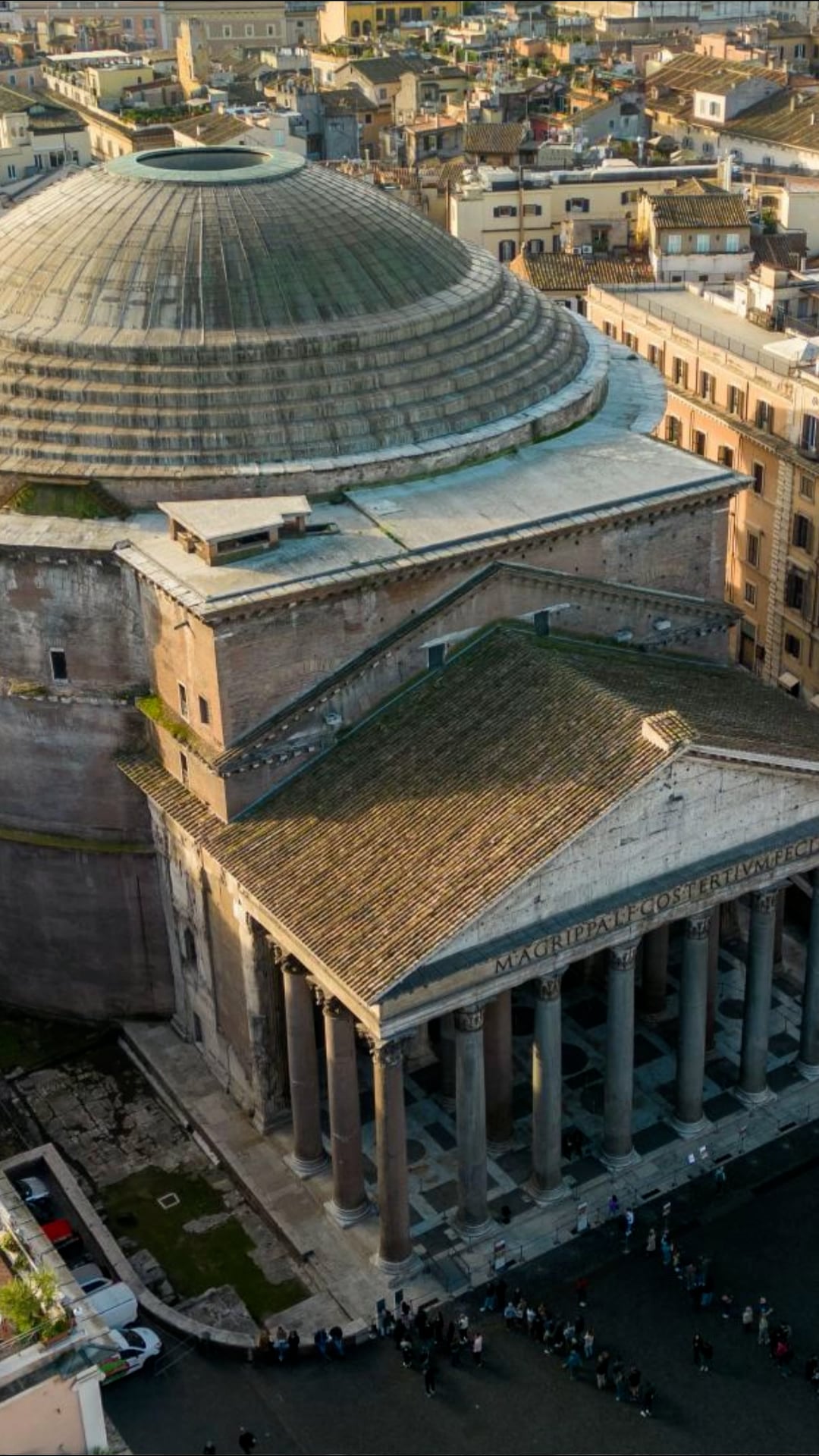 Gliding over the Pantheon: Rome’s ancient dome revealed