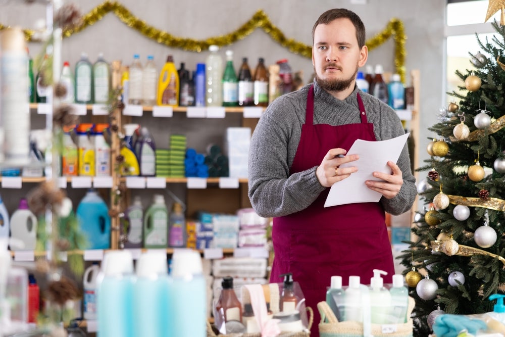 UK retail employment falls to record low as labour costs rise