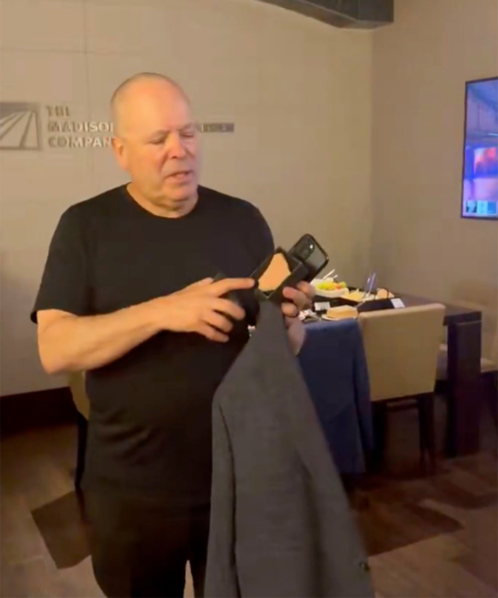 Leon Rose shares gift Howie Roseman gave him during Knicks ...