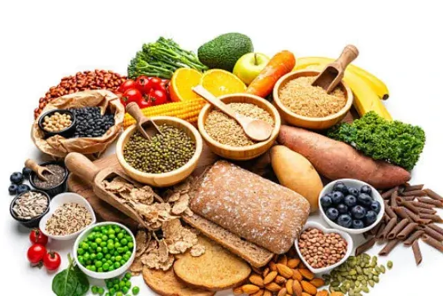 Frutas, verduras y legumbres ayudan a proteger el organismo. ISTOCK