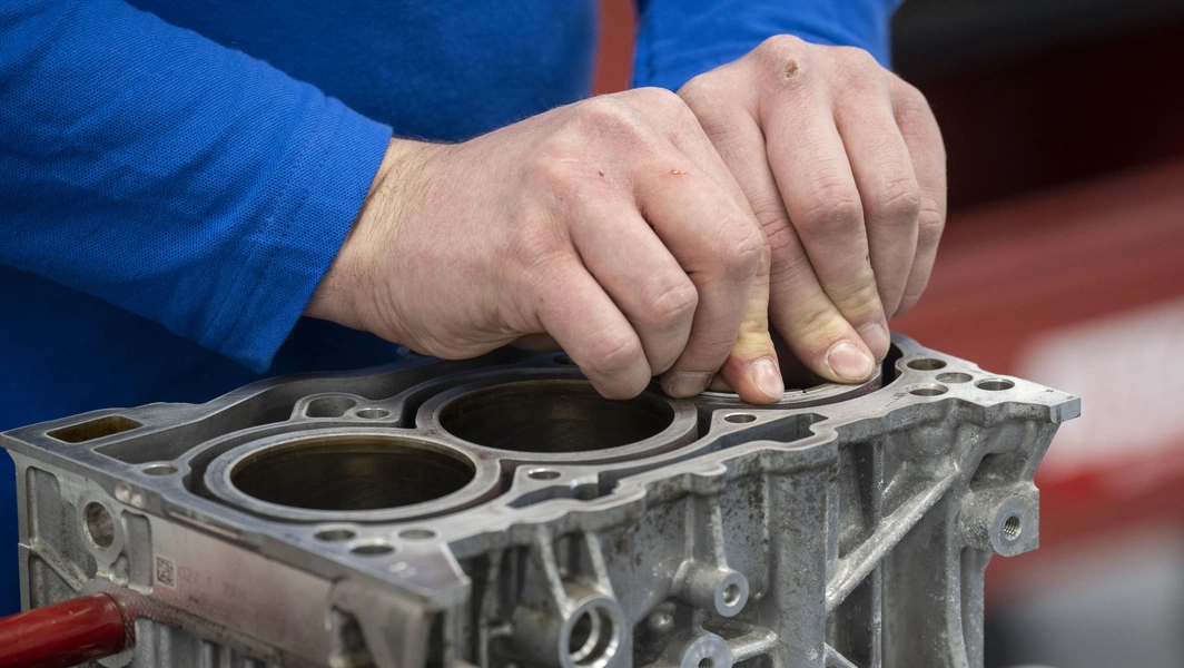 Powder coating engine blocks: process, benefits, and limitations