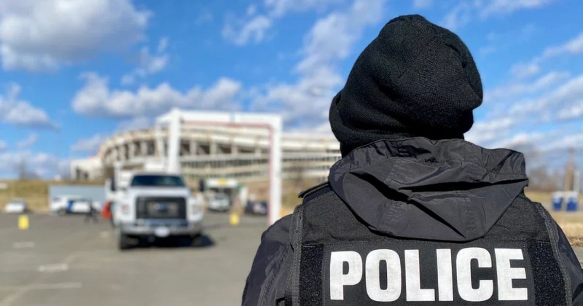 Two New Jersey officers suspended for using fake wedding invites to ...
