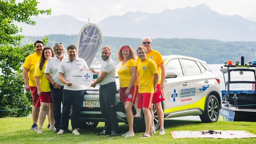 Neues E-Fahrzeug stärkt Drohnengruppe der Wasserrettung Kärnten