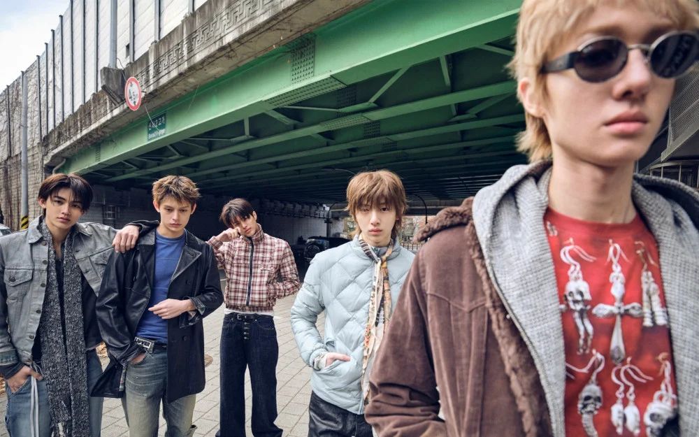 Redred giúp CORTIS phá kỷ lục sự nghiệp trên Spotify