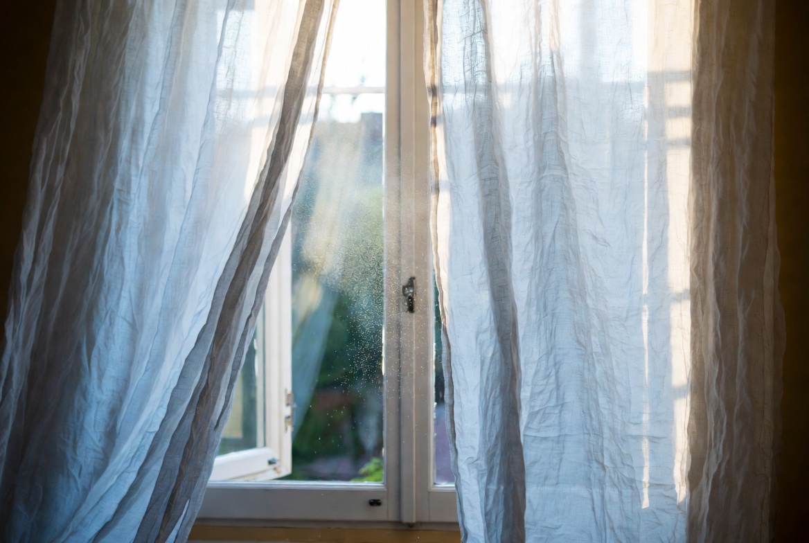 Come profumare casa con le tende: metodi naturali ed efficaci per un ...