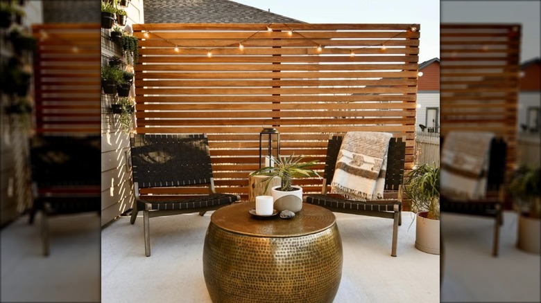 24 beautiful horizontal fence ideas to add privacy and style to your yard