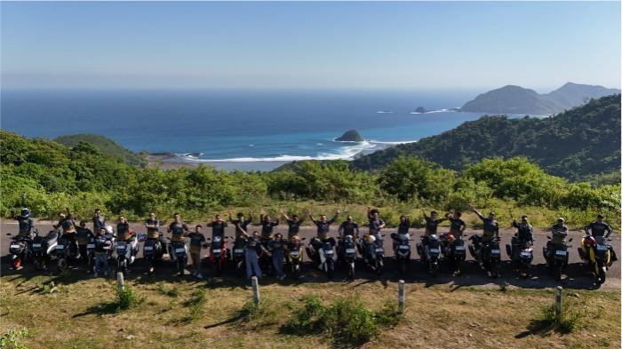 MAXI Tour Boemi Nusantara: Pengalaman Lombok 360, Eksplor Alam, Budaya, dan Pantai NTB
