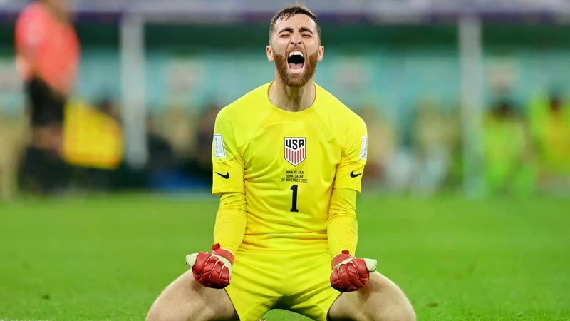 Thủ môn tuyển Mỹ ở World Cup 2026 từng theo học Đại học Harvard