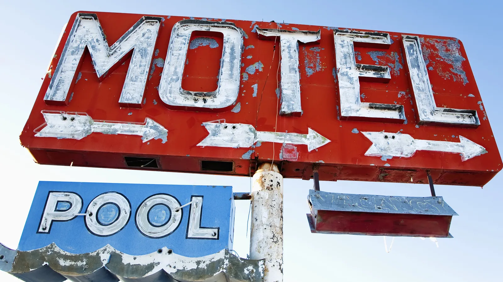 Los Angeles homelessness program faces funding loss amid federal fraud ...