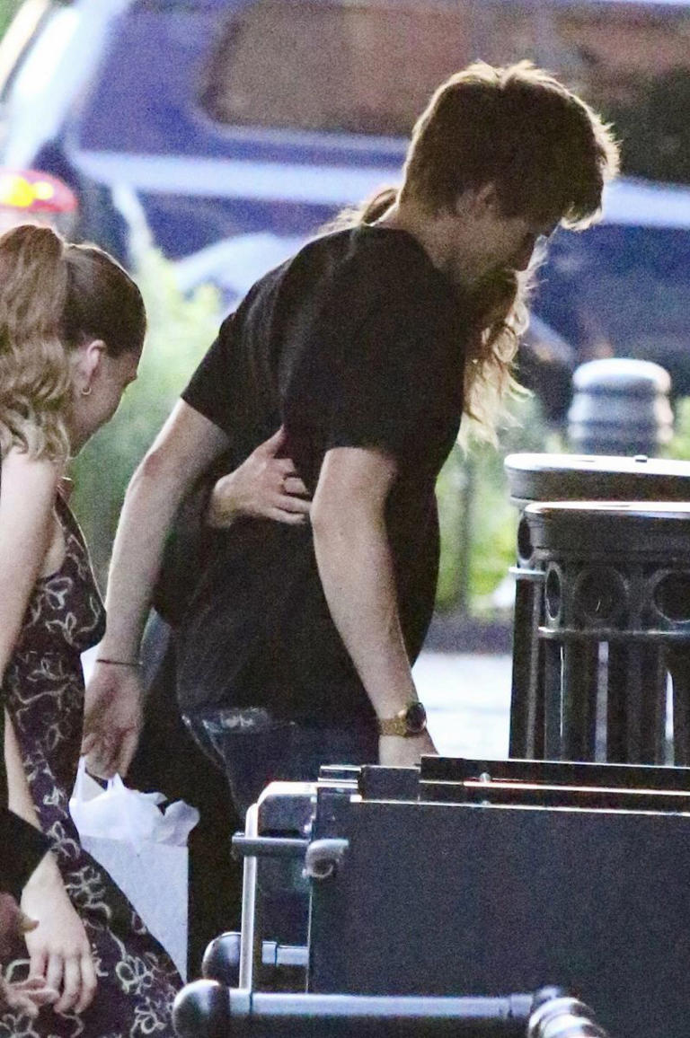 Julia Roberts makes rare appearance with son Henry, and fans can't ...