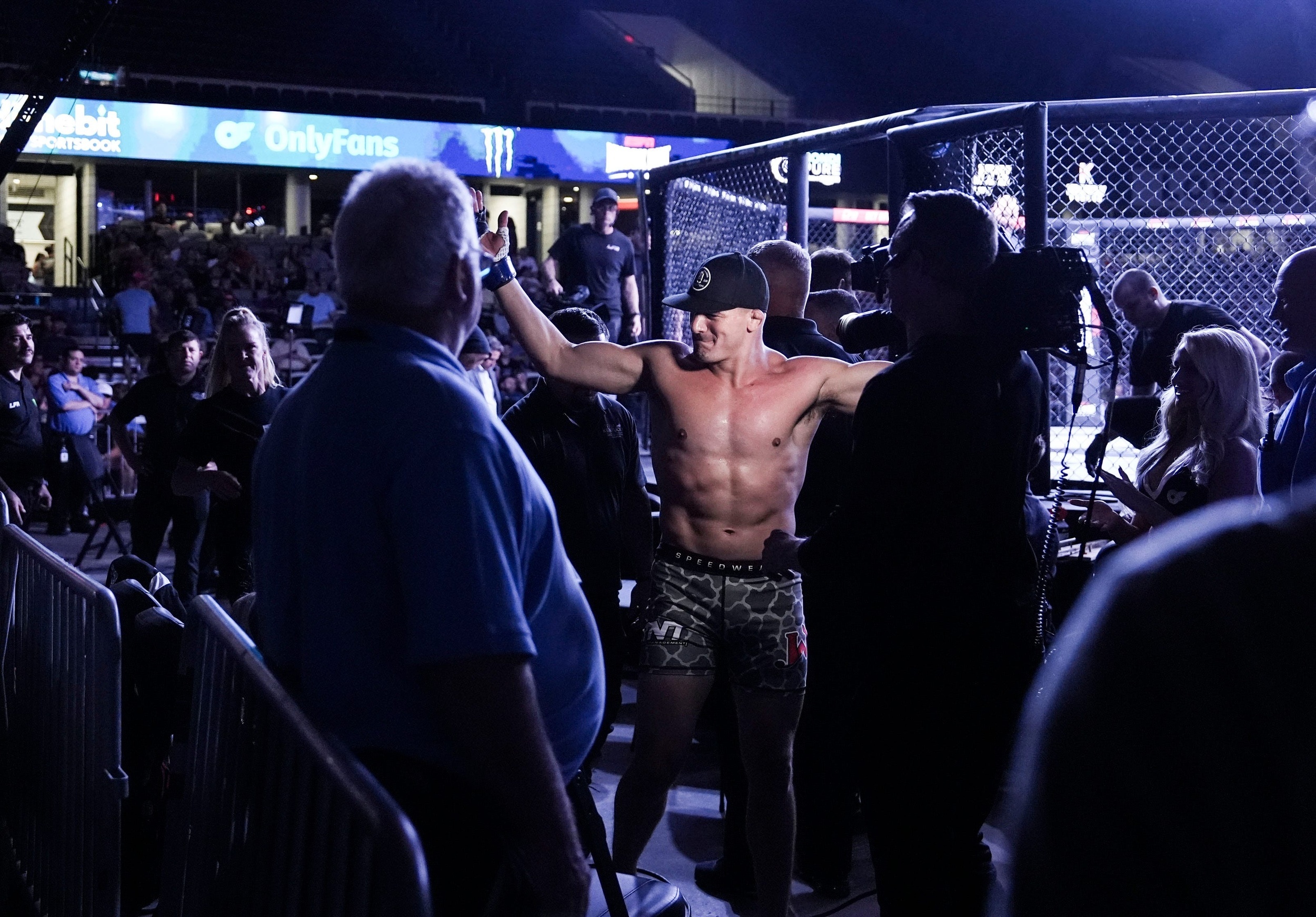 MMA fighter got knocked out cold 4 seconds into fight
