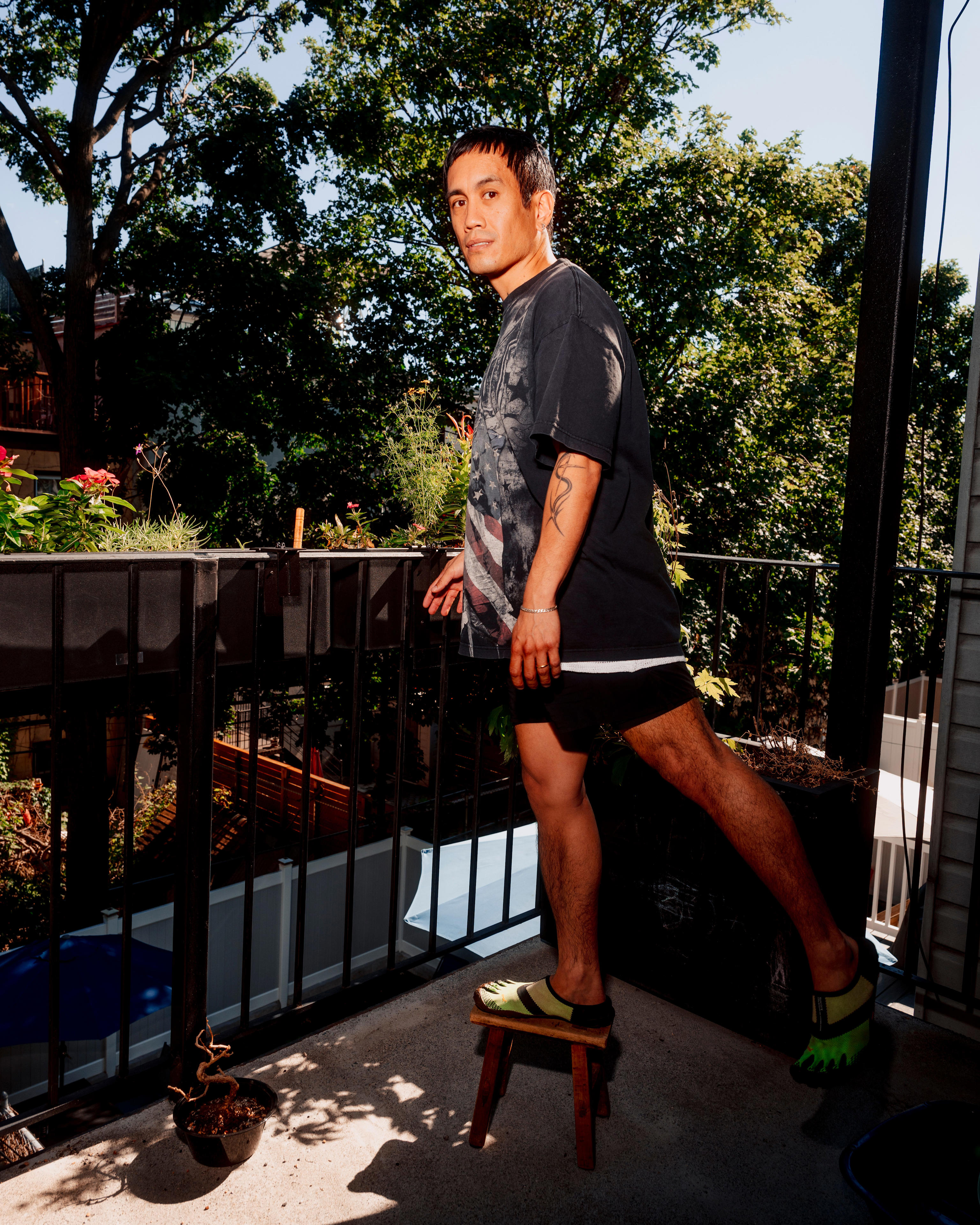 A health scare shocked him into shape. Now he's 41 with abs and a ...