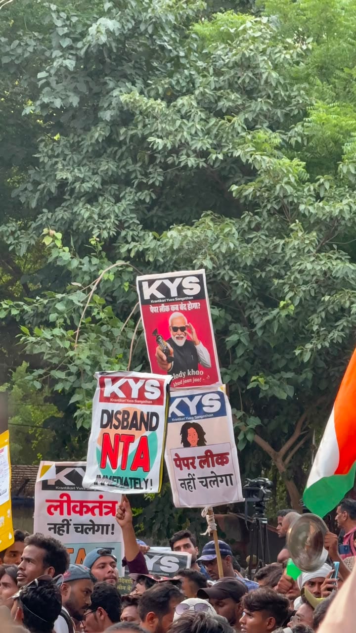 #Melodi moment, ‘Panvel nikalna hai’: Meme-filled posters in spotlight ...