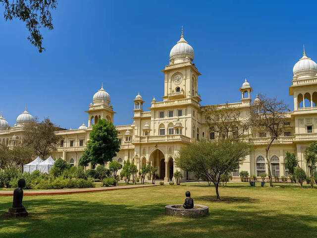 Lucknow University launches integrated BBA-LLB course for enhanced ...