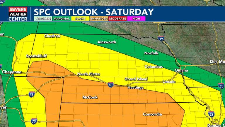 Severe weather, flood threat Saturday into Sunday with strong storms ...