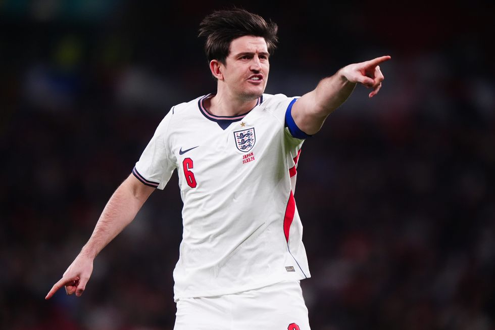 Harry Maguire spotted in New York selling Panini stickers after being ...