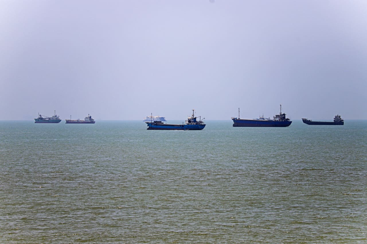 Trump backtracks on 20% toll for shipping in Hormuz Strait