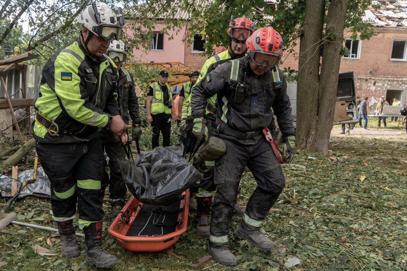 Russia strikes an apartment block in Ukraine's city of Kharkiv and 1 ...