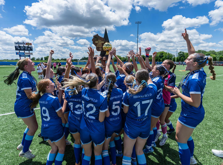Brookfield Central wins eighth state soccer crown with D2 girls title