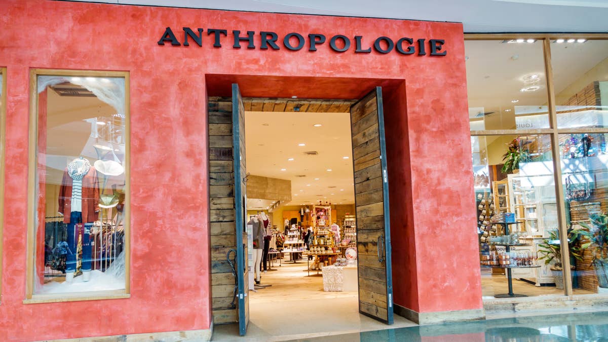 Discover Anthropologie's vibrant new 100% cotton quilt that adds ...