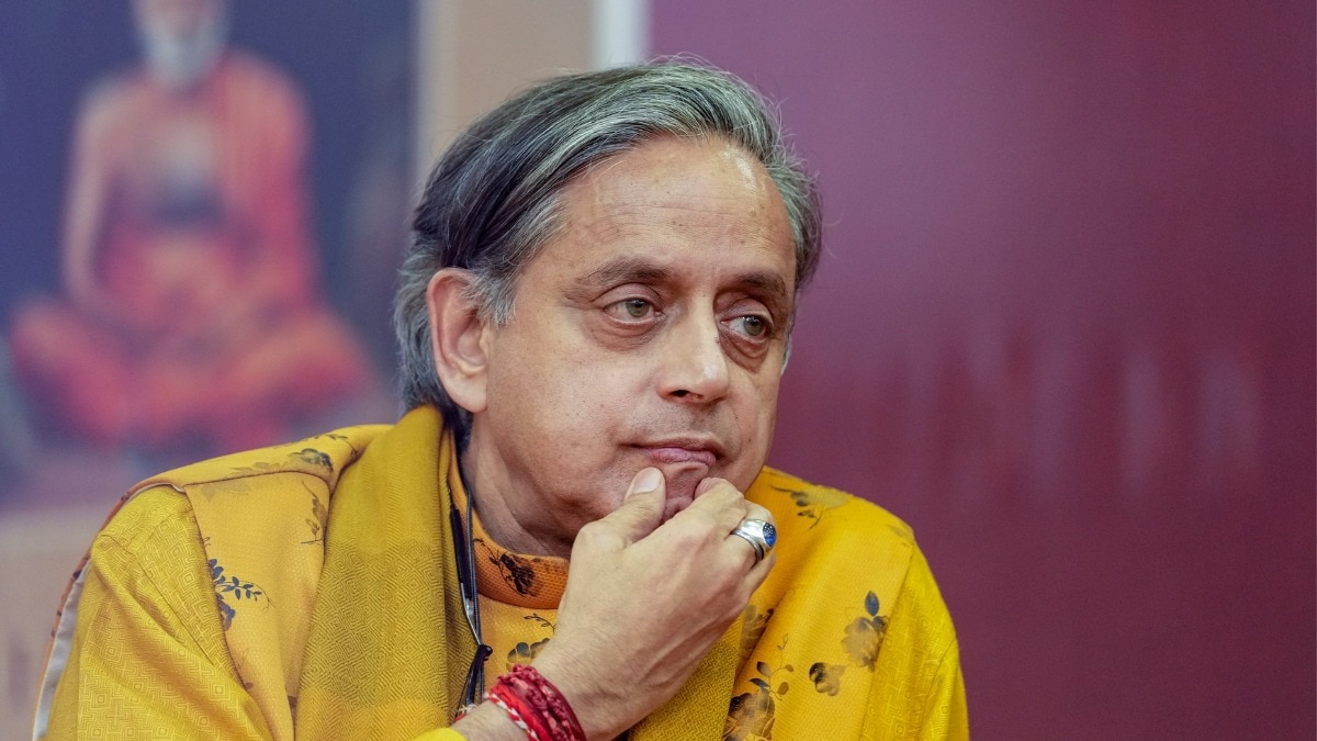 Admiration for PM has gone beyond physical world: Congress mocks Tharoor
