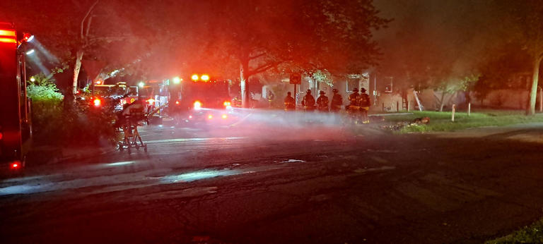 Crews respond to house fire in Lansing early Friday
