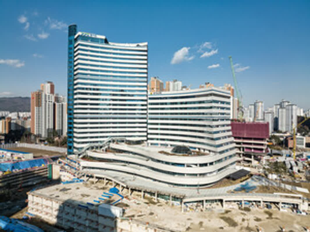 경기도, 미등록 외국인 의료 접근성 강화 위한 공공보건 조례 통과