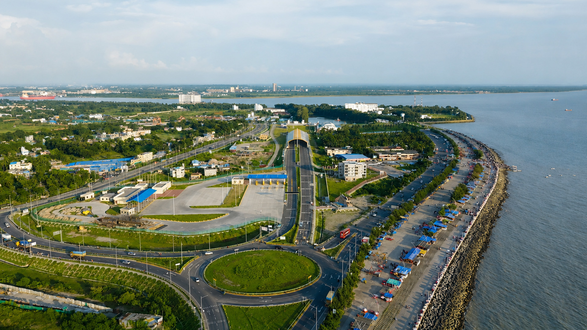 A growing city beside the bay