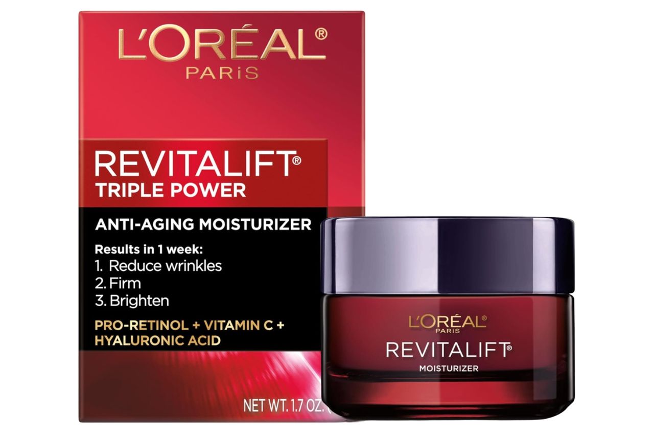 L'Oreal Paris Revitalift Triple Power Anti-Aging Face Moisturizer, Pro Retinol, Hyaluronic Acid & Vitamin C to Reduce Wrinkles, Firm & Brighten Skin, 1.7 Oz