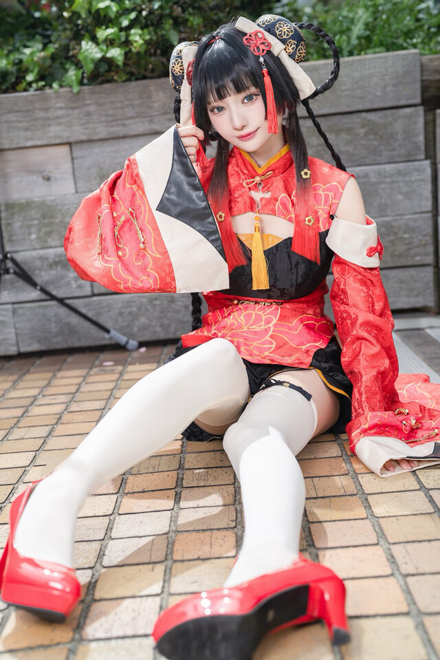 コスプレ】8頭身美女のチャイナ服は美脚が光る！「にじさんじ」月ノ