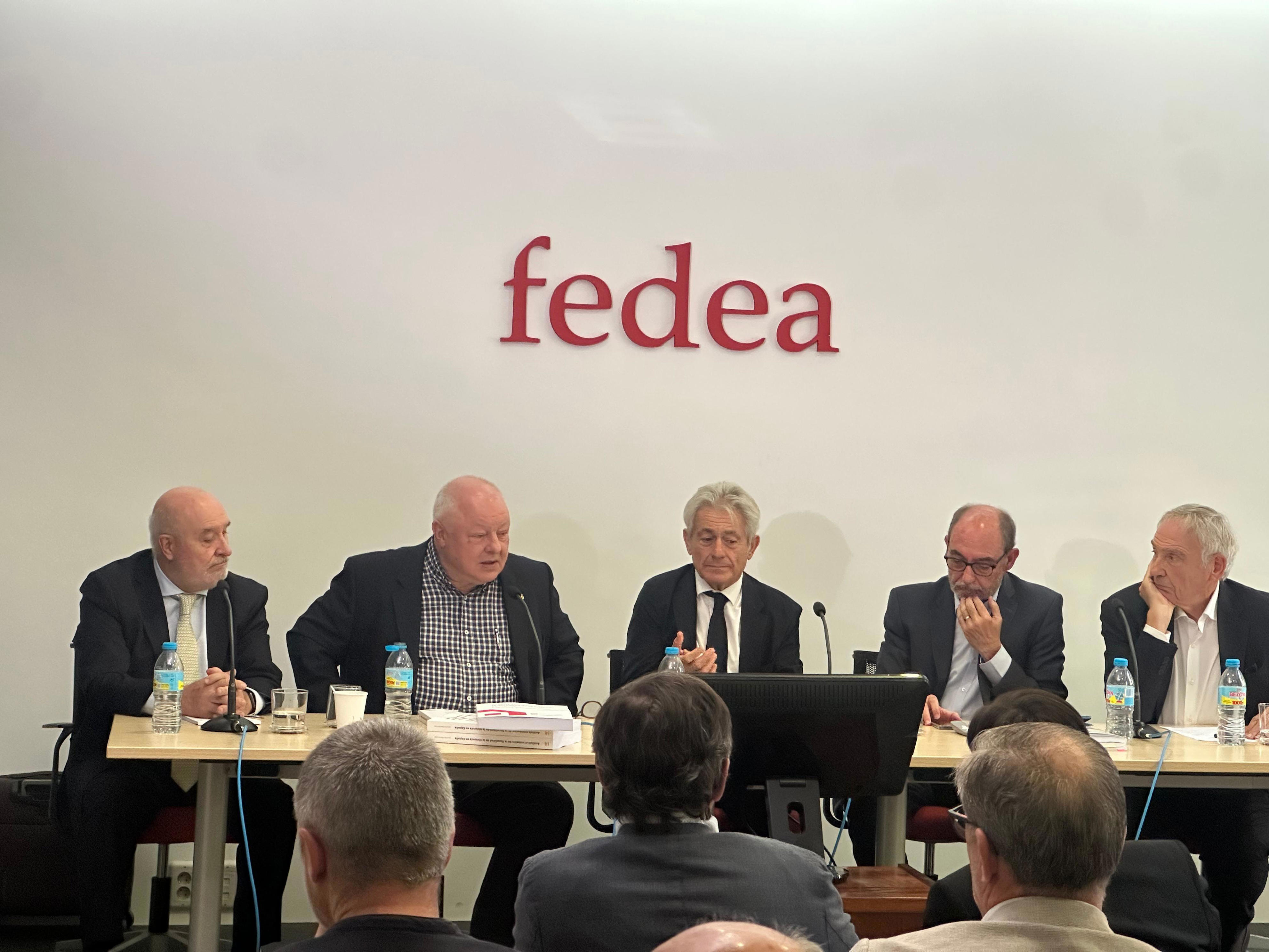 Los economistas avisan: 