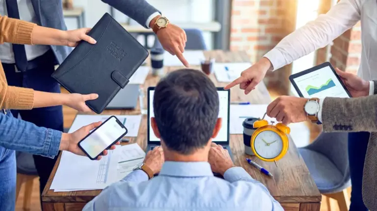 Multitasking: Neuroscientists reveal the shocking truth about its ...