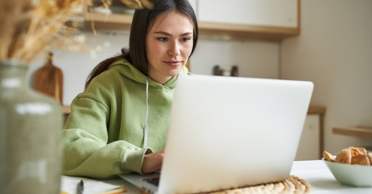 13 Remote Entry-Level Jobs That Pay at Least $91,000 a Year