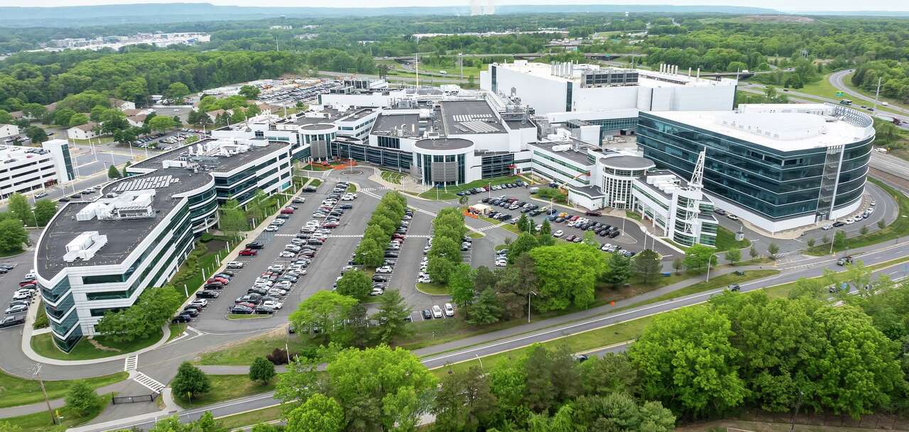 IBM shrinks chip architecture to 1 nanometer at Albany NanoTech