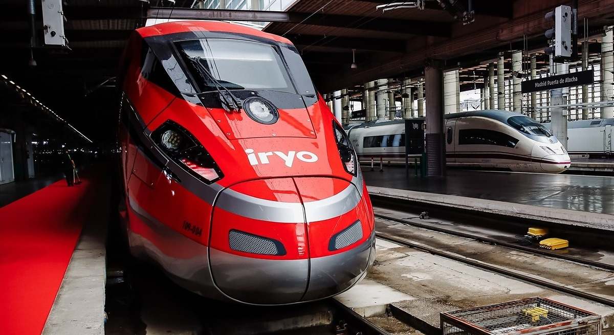 Hitachi y Siemens se disputarán los trenes a 350 km/h de Renfe tras ...