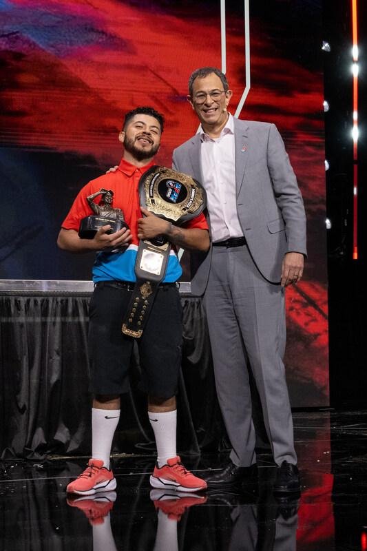 Domino's manager dubbed 'World's fastest pizza manager'