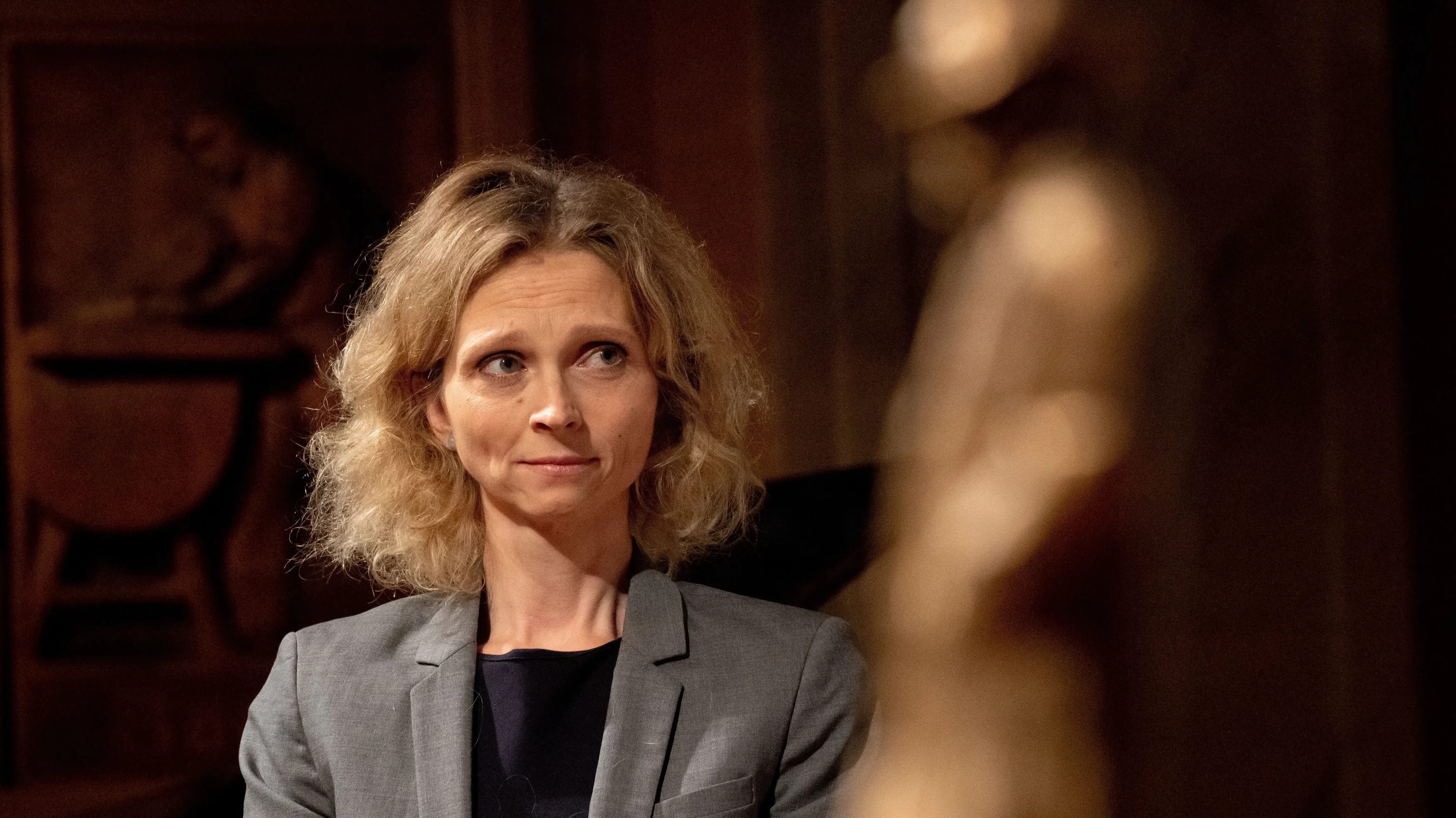 Mathilde Kimer stopper i DR