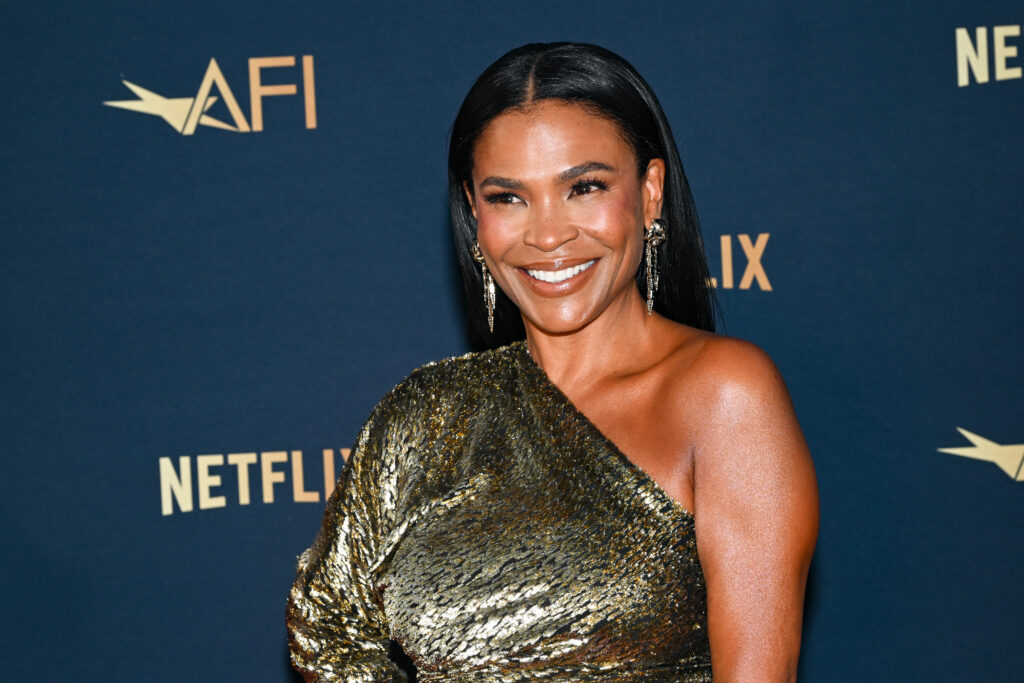 More Black Actresses Who Are Proving That Beauty Gets Even Better Over 40!