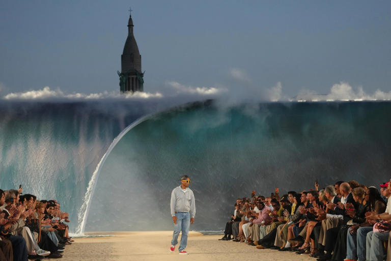 Heat catches Europe’s fashion industry unprepared as models face the ...