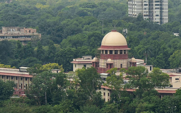 EC defends SIR in SC, says Form 6 unchanged, justifies documentation ...