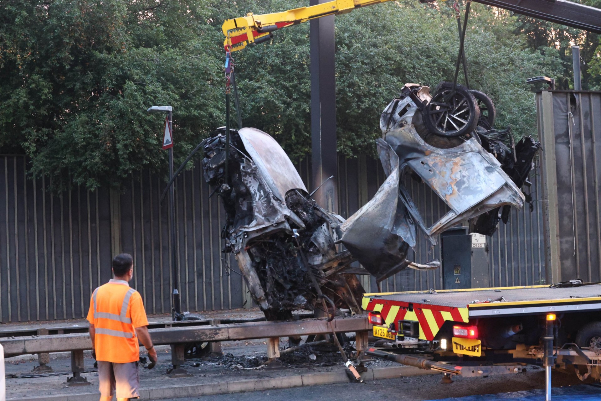 Two teenagers die in crash after family 'pull people from burning car'