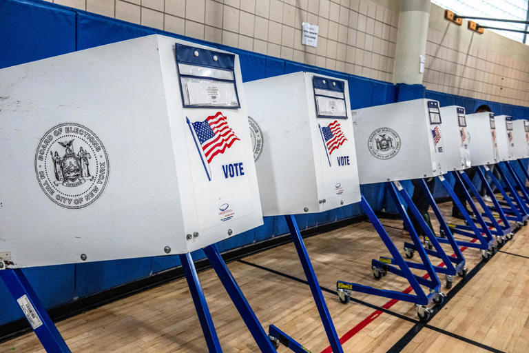 OC judge orders Huntington Beach to change voting system