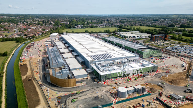 Why data centers are getting bigger: The rise of the multi-gigawatt ...