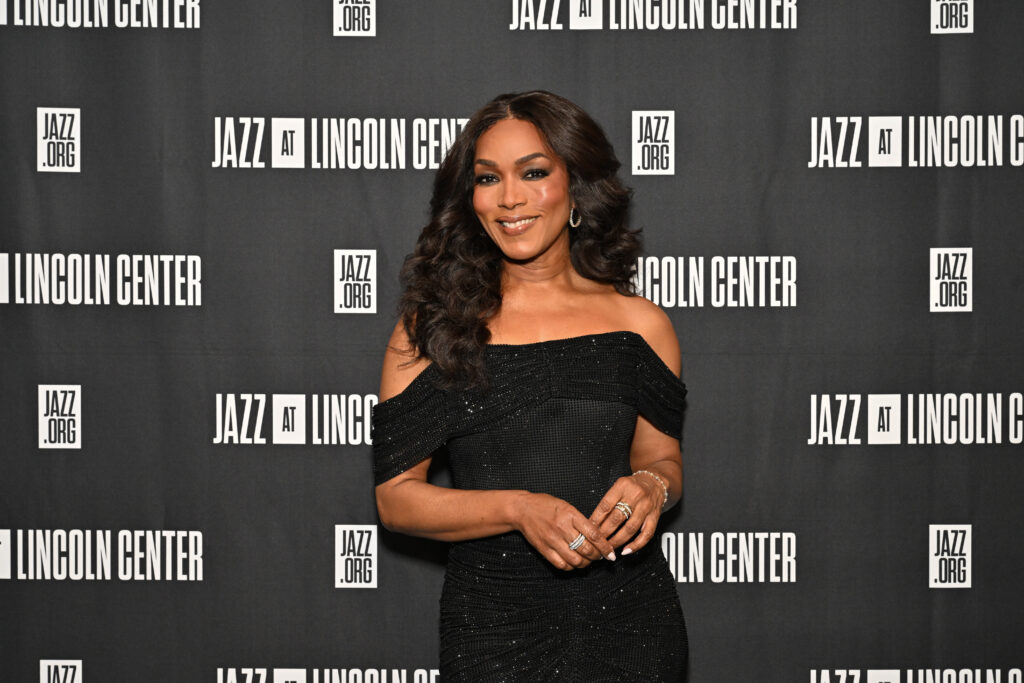 More Black Actresses Who Are Proving That Beauty Gets Even Better Over 40!